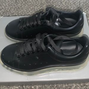 Black with gray gel sole